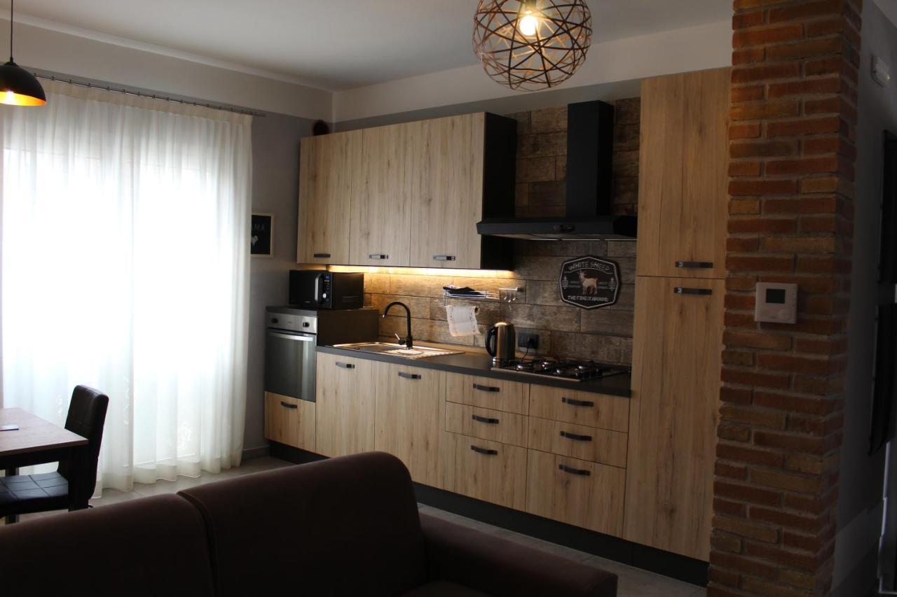 Villa Martina Desenzano del Garda Exteriör bild