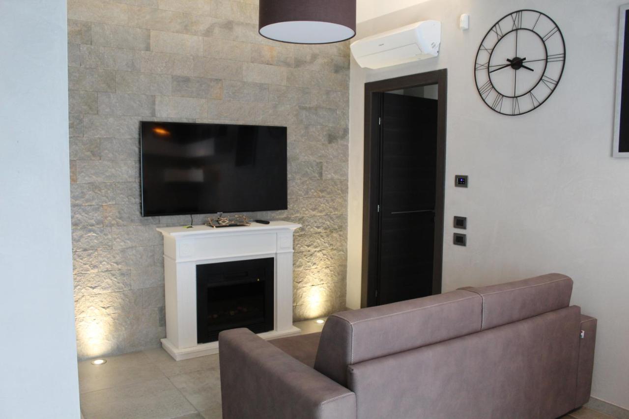 Villa Martina Desenzano del Garda Exteriör bild