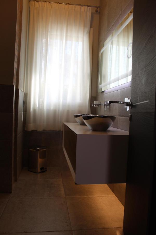 Villa Martina Desenzano del Garda Exteriör bild