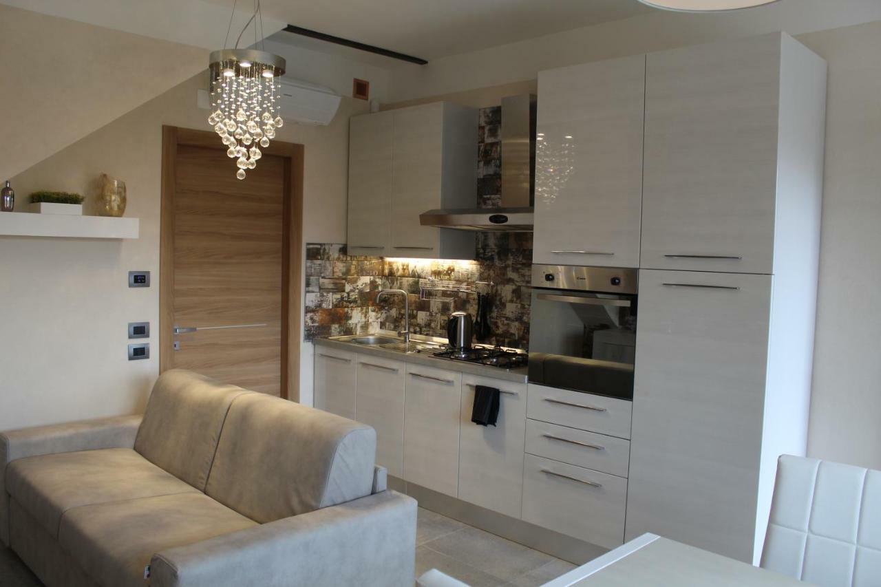 Villa Martina Desenzano del Garda Exteriör bild