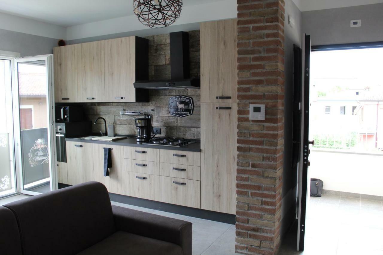 Villa Martina Desenzano del Garda Exteriör bild