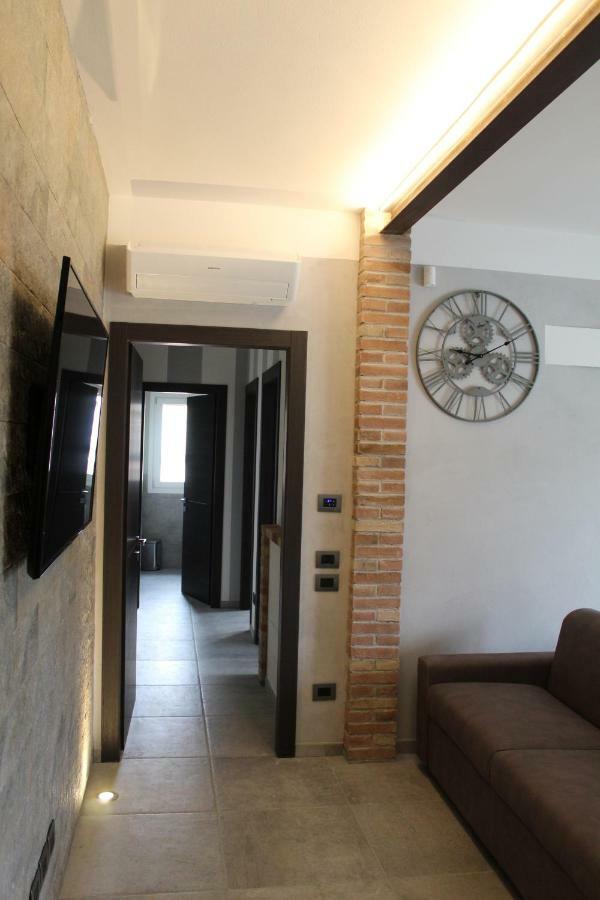Villa Martina Desenzano del Garda Exteriör bild