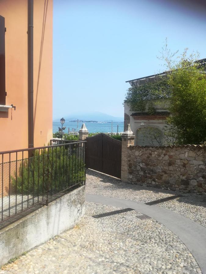 Villa Martina Desenzano del Garda Exteriör bild